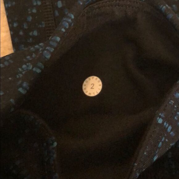 Lululemon Luxtreme Crops {Blue & Black} size 2 - Picture 6 of 7
